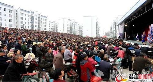 潜江剧团爆料事件视频,揭秘幕后的真相与争议  第2张